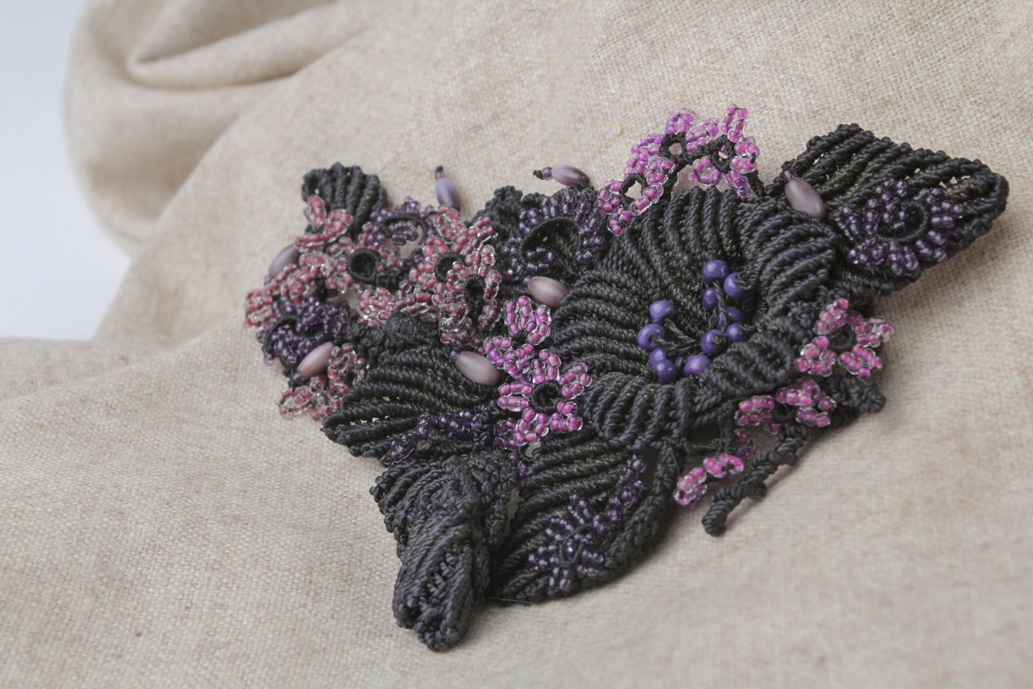 Brooch made of threads and beads Night photo 1