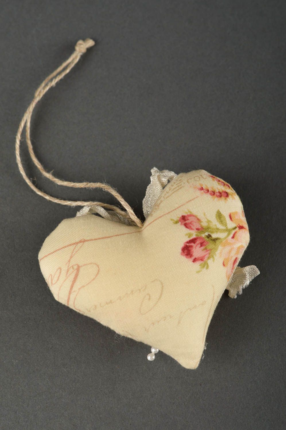 Coeur à suspendre fait main Accessoire design tissu perles fleurs Déco maison photo 5