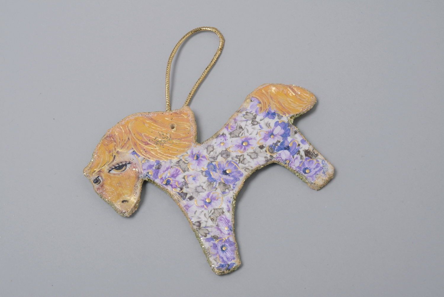Pendant-talisman Horse painted with flowers photo 1