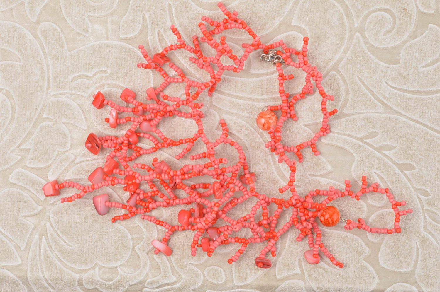 Collier en perles de rocaille Bijou fait main couleur corail Cadeau pour femme photo 1