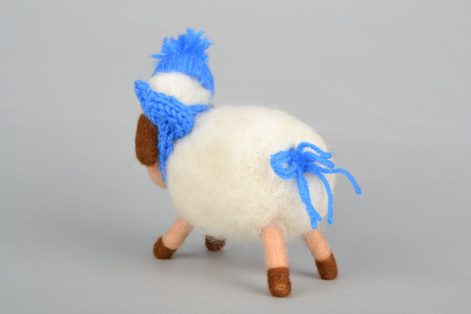 Small sheep wool toy photo 5