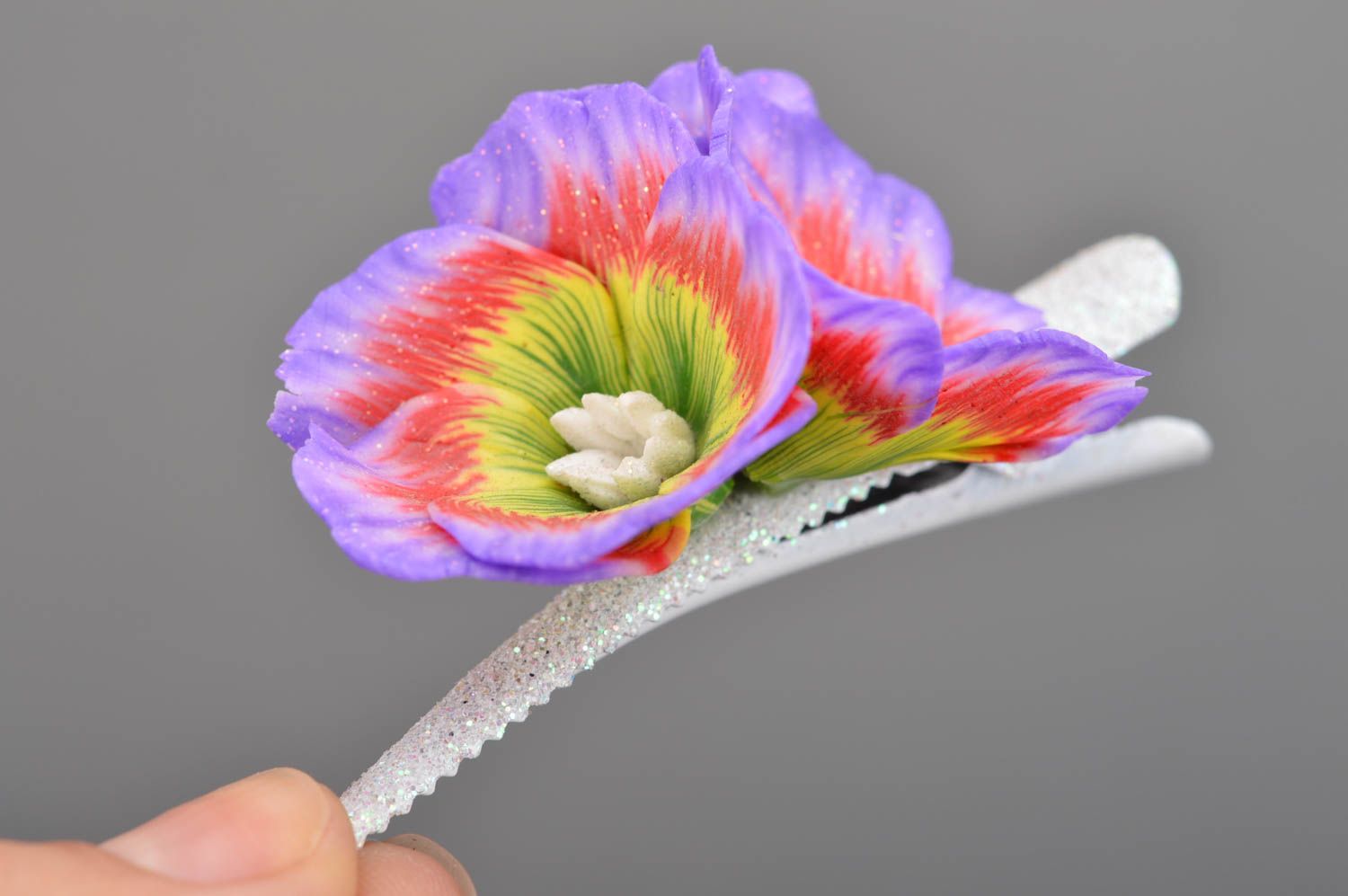 Заколка для волос с цветами из полимерной глины ручной работы Сиреневые цветы фото 2