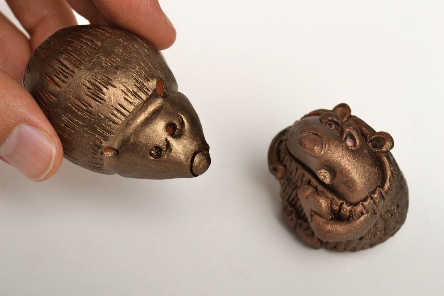 Статуэтки ручной работы глиняные статуэтки фигурки животных Два ежика фото 5