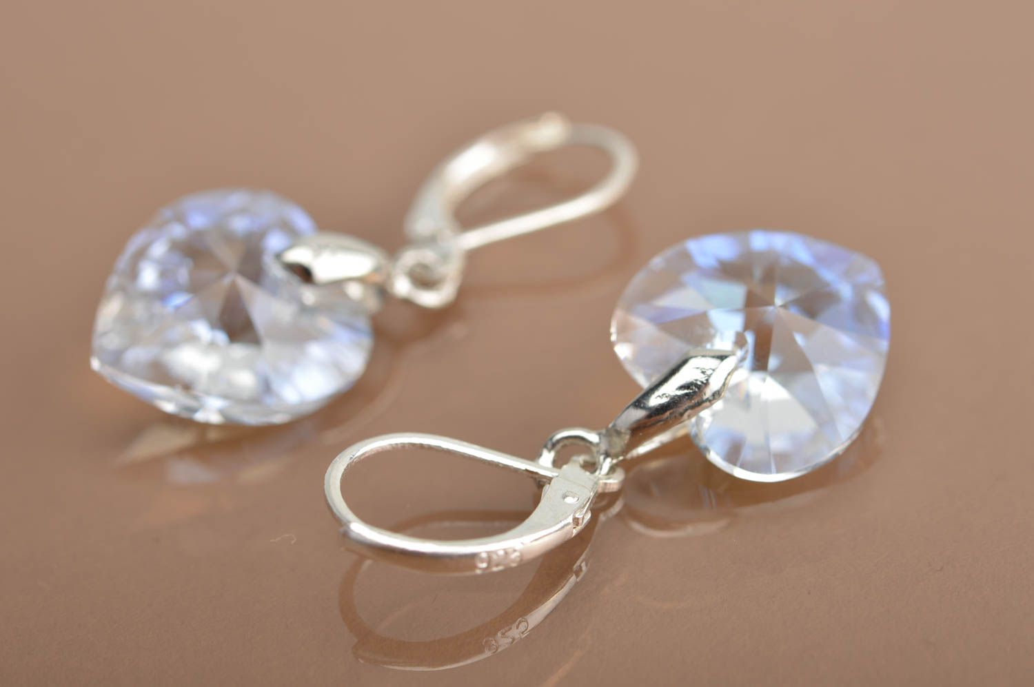 Boucles d'oreilles en cristal et argent pendantes faites main Coeur blanc photo 5