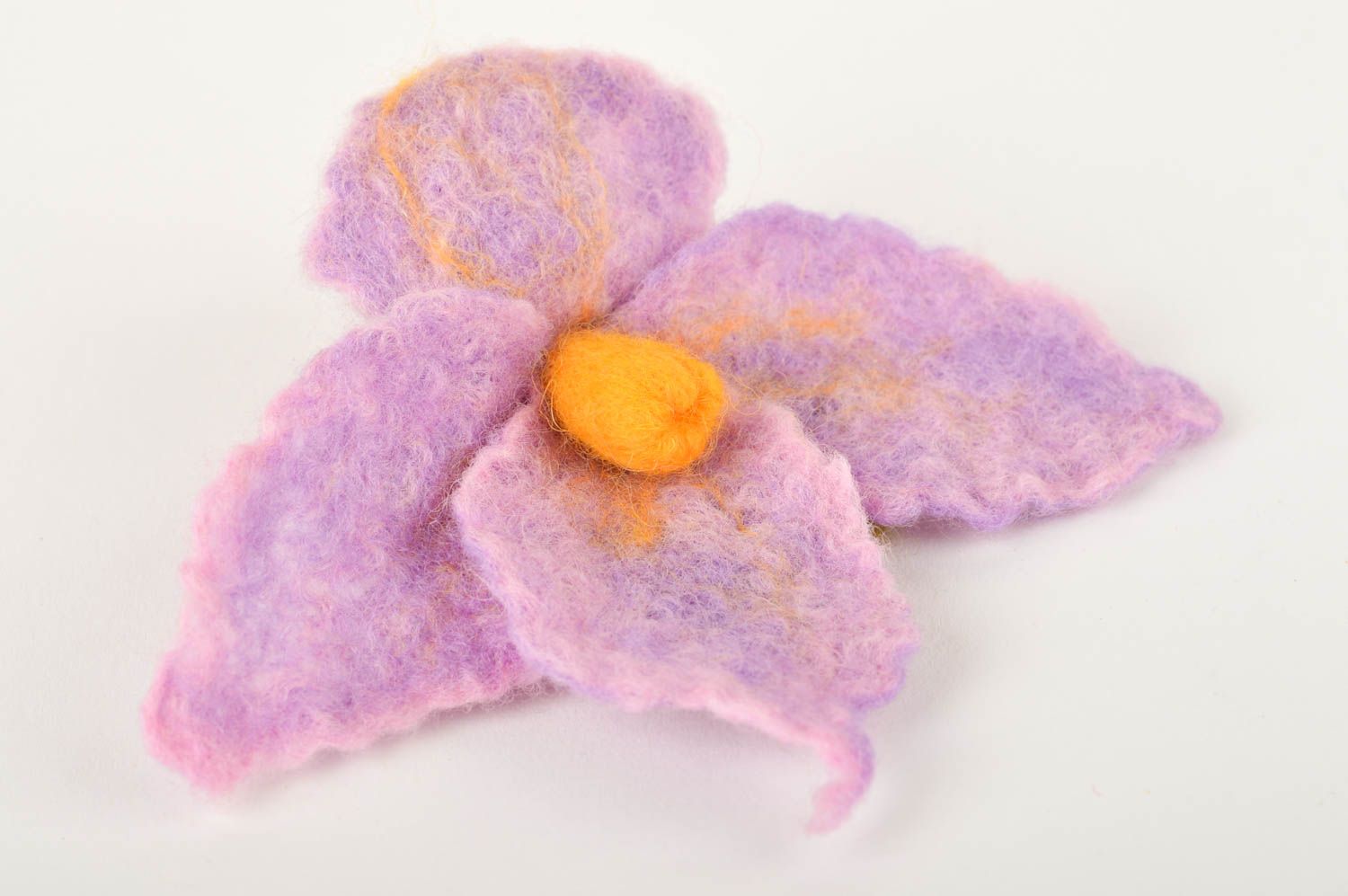 Handmade woolen felted brooch stylish flower brooch beautiful accessory photo 3