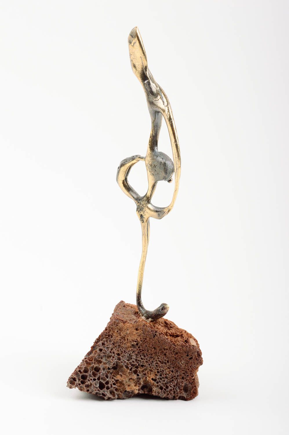 Einzigartige handgemachte künstlerische Statuette aus Messing Geigenschlüssel foto 3