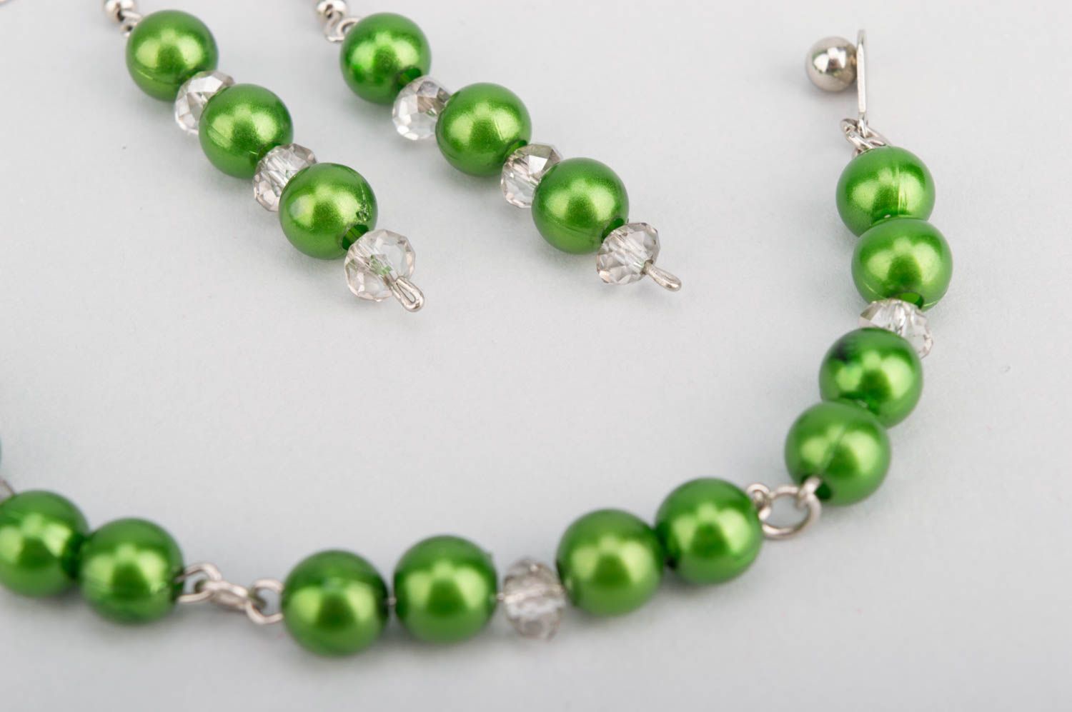 Украшения ручной работы модный браслет серьги из бусин зеленые набор бижутерии фото 4