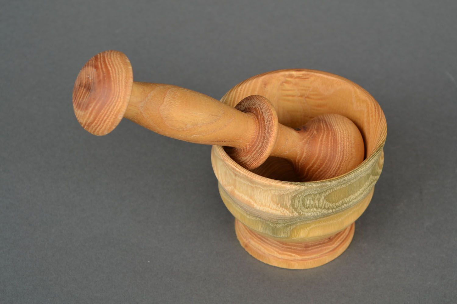 Wooden mortar with pestle photo 3