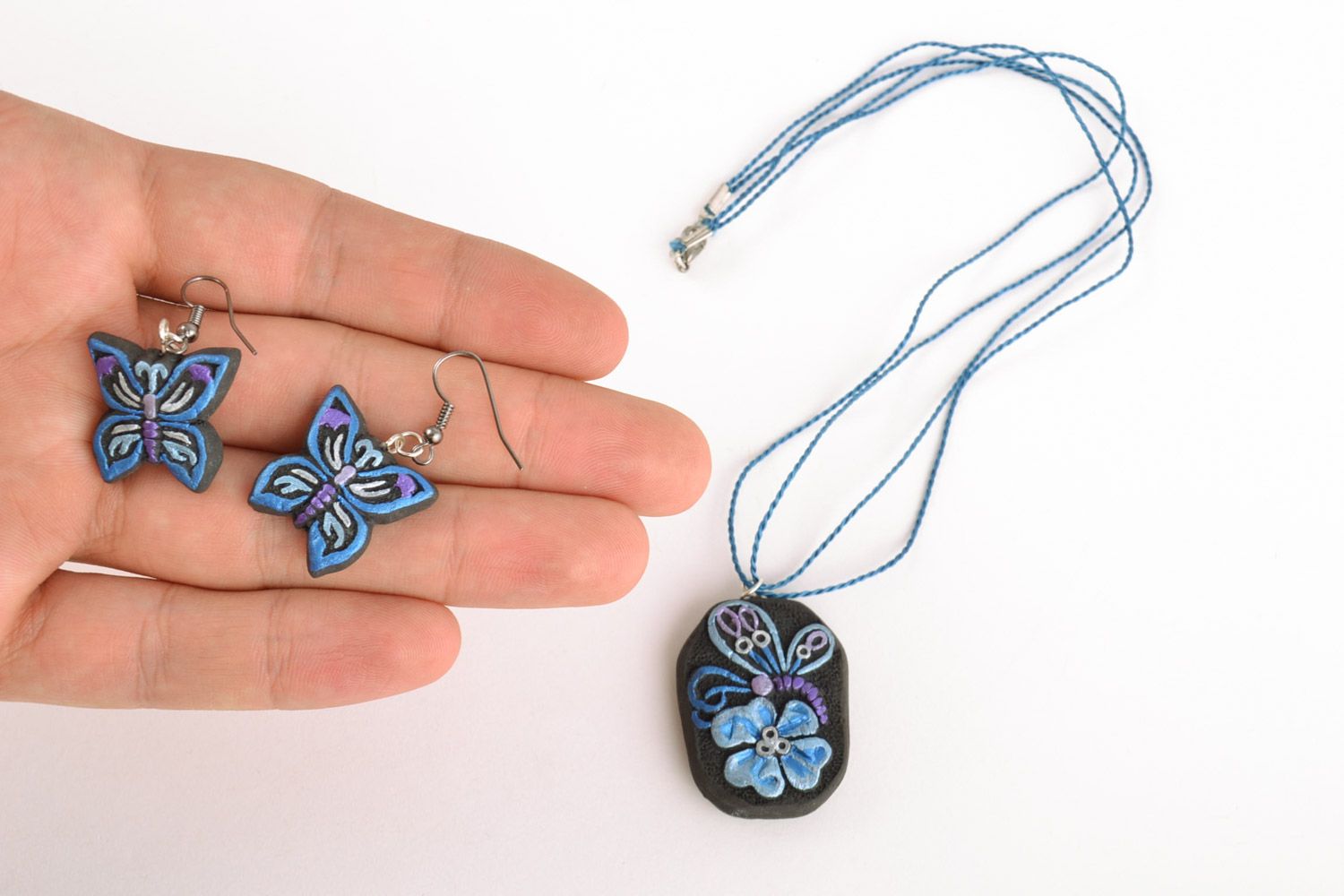 Handmade painted ceramic jewelry set 2 items clay earrings and pendant in the shape of butterflies photo 2