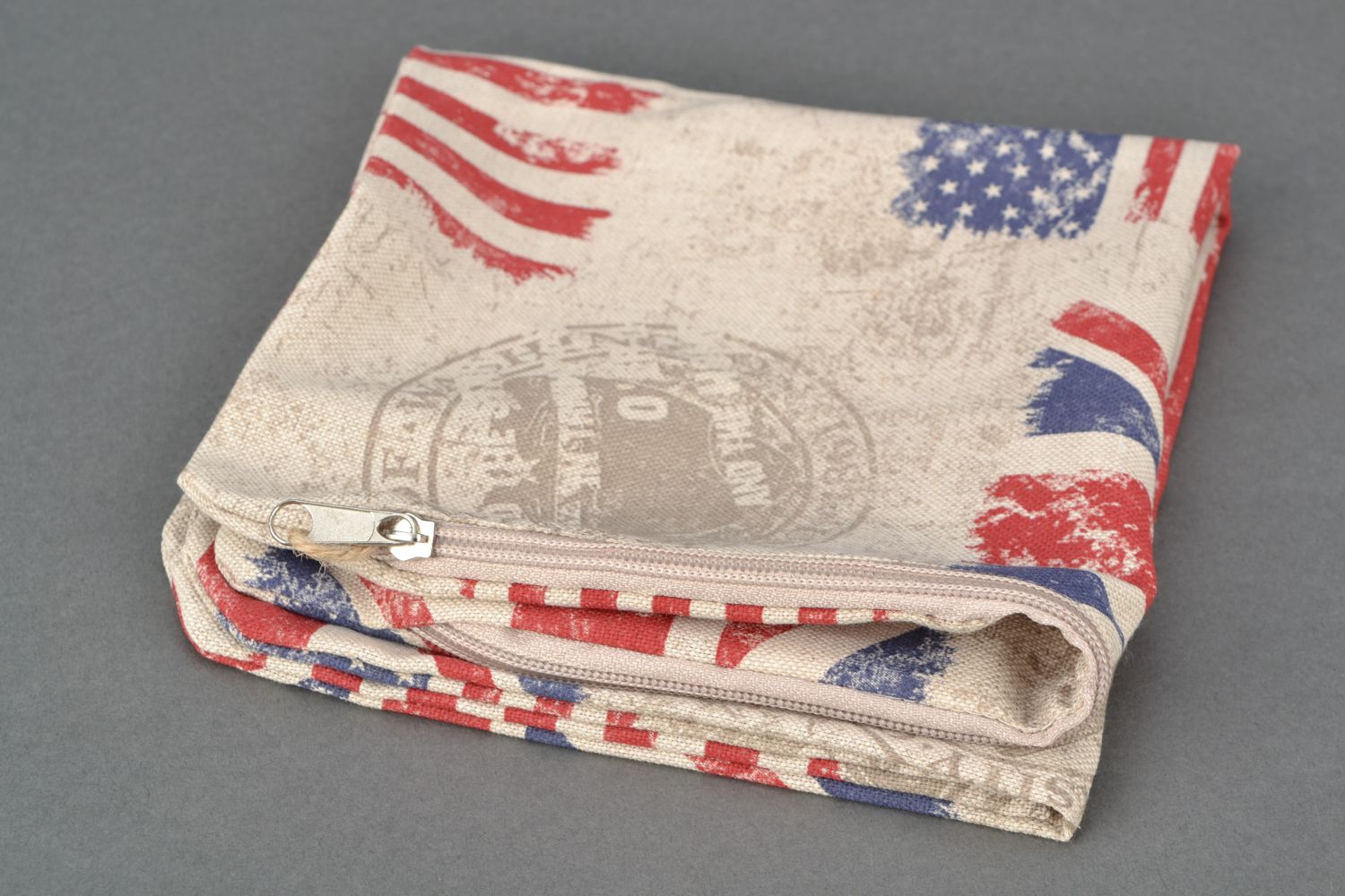 Taie d'oreiller en tissu de coton et polyamide drapeaux faite main originale photo 3