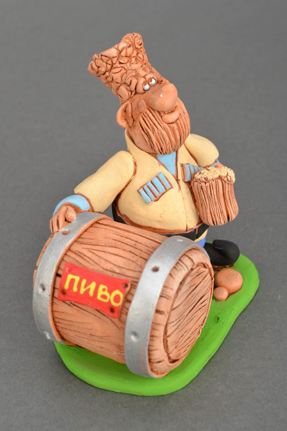 Ceramic figurine Cossack with a Barrel of Beer photo 3