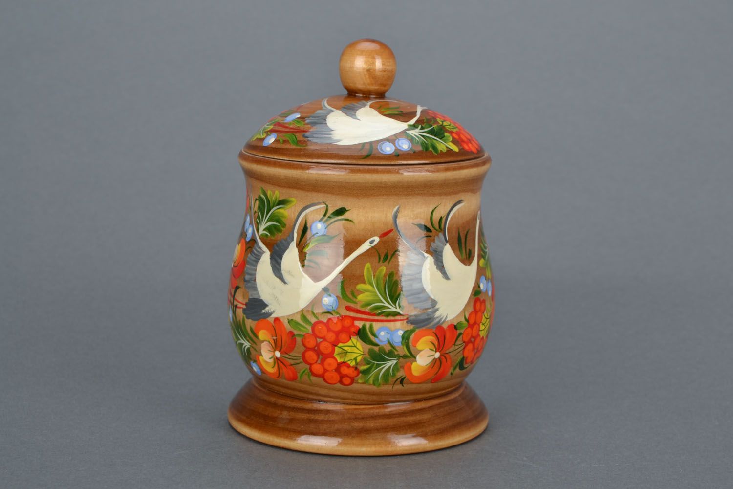 Wooden pot with lid photo 3