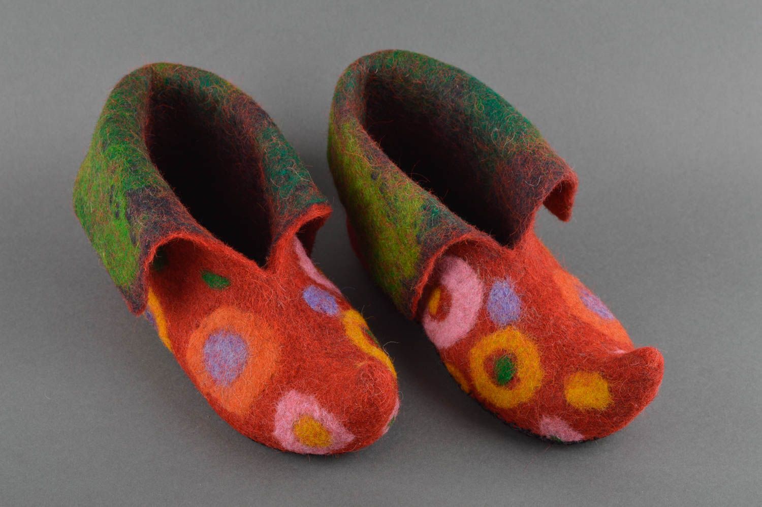 Handmade gefilzte Pantoffeln Geschenk für Frau kuschelige Hausschuhe originell foto 1
