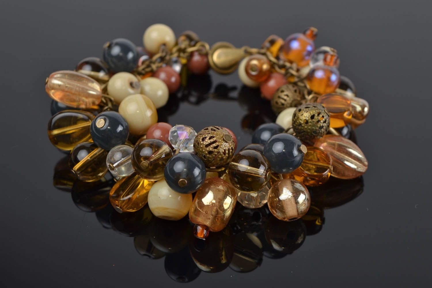 Bracelet en perles de verre et cristal de roche large original fait main photo 1