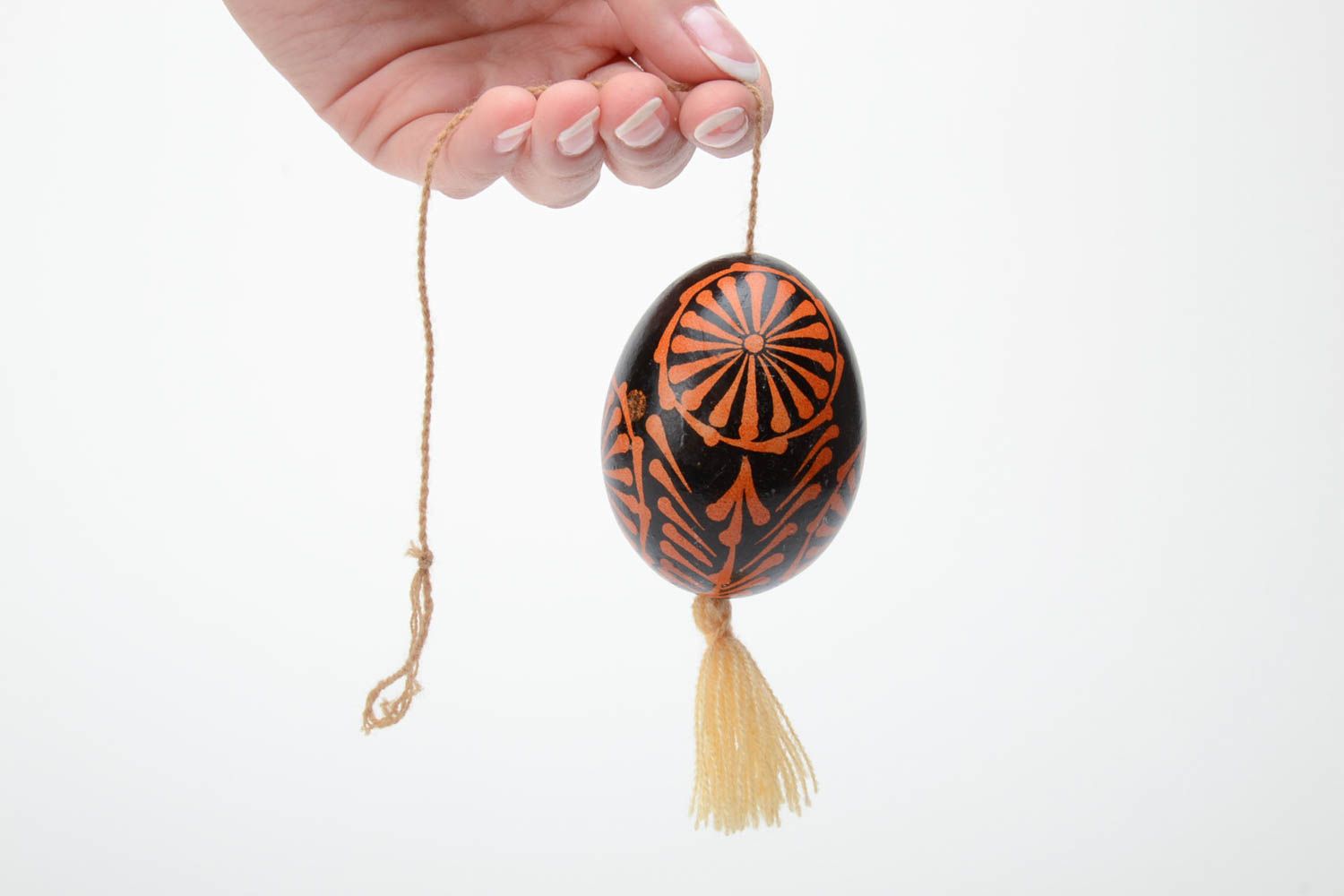 Handmade beautiful painted Easter egg with tassel photo 5