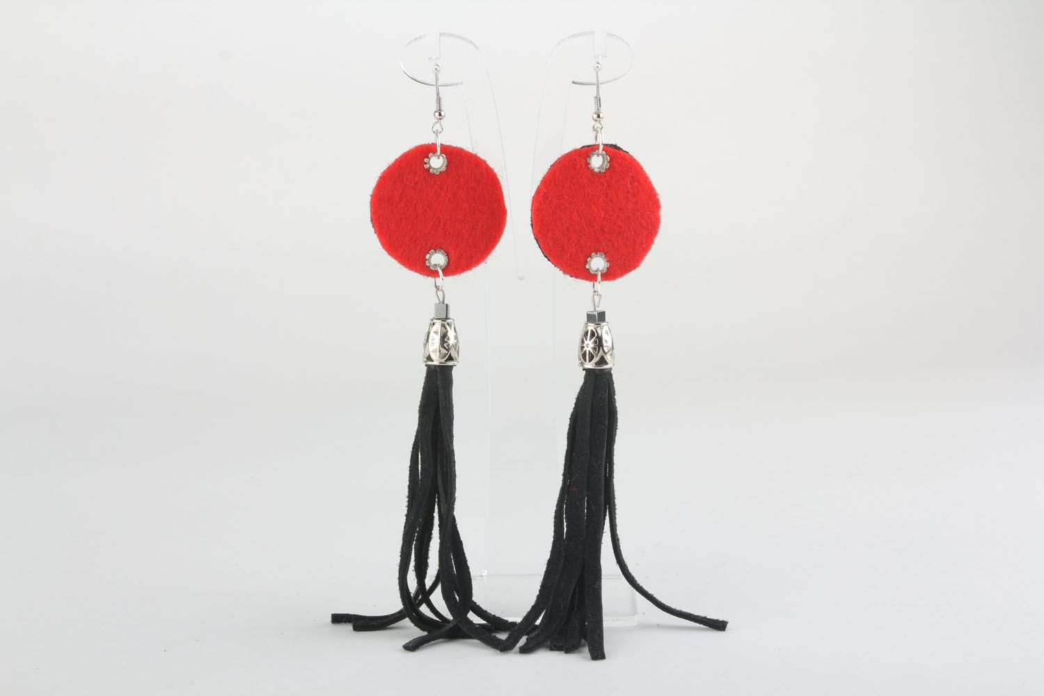 Long earrings with tassels photo 2