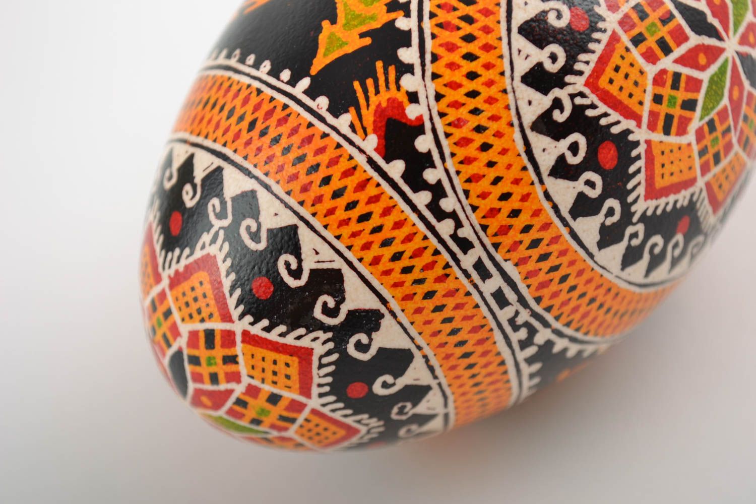 Пасхальное яйцо расписанное акриловыми красками ручной работы гусиное красивое фото 4