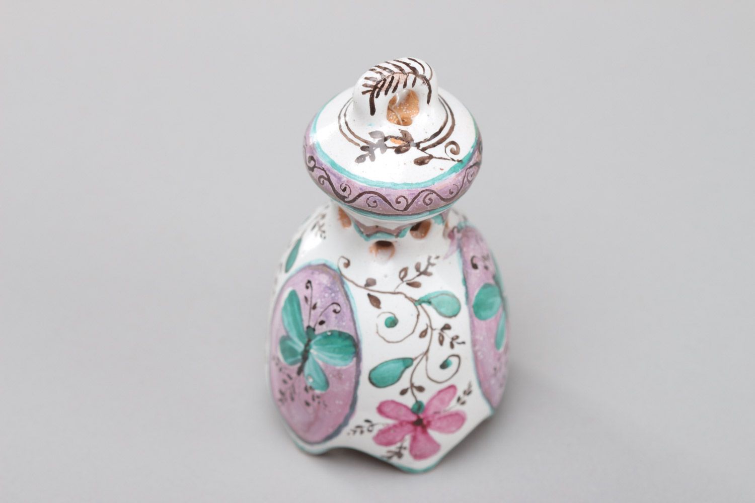 Декоративный керамический колокольчик с покрытием эмалью ручной работы с бабочкой фото 4