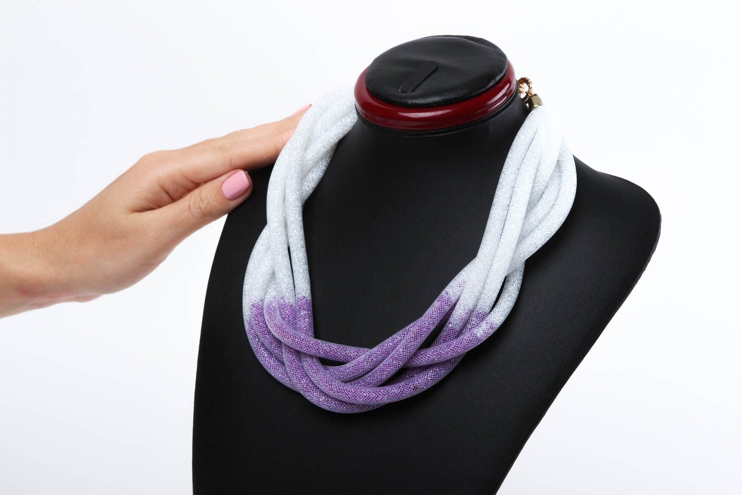 Collier tendance Bijou fait main perles de rocaille blanc-violet Cadeau femme photo 5