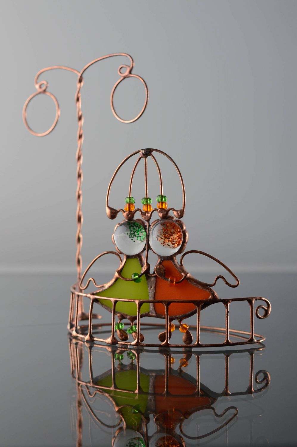 Figurine en verre vitrail et fil de cuivre Amour automnal photo 1