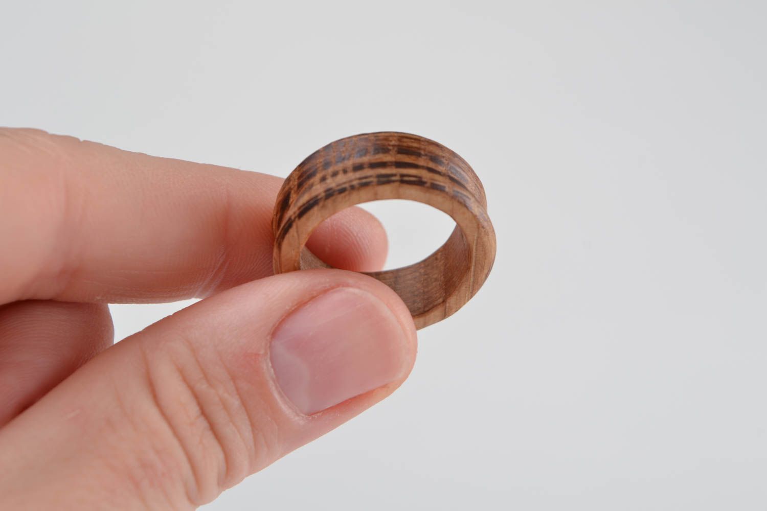 Handmade round brown jewelry ring carved of natural oak wood for women photo 2
