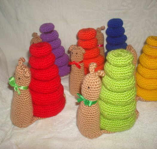 Handmade educational crochet toy snail photo 1