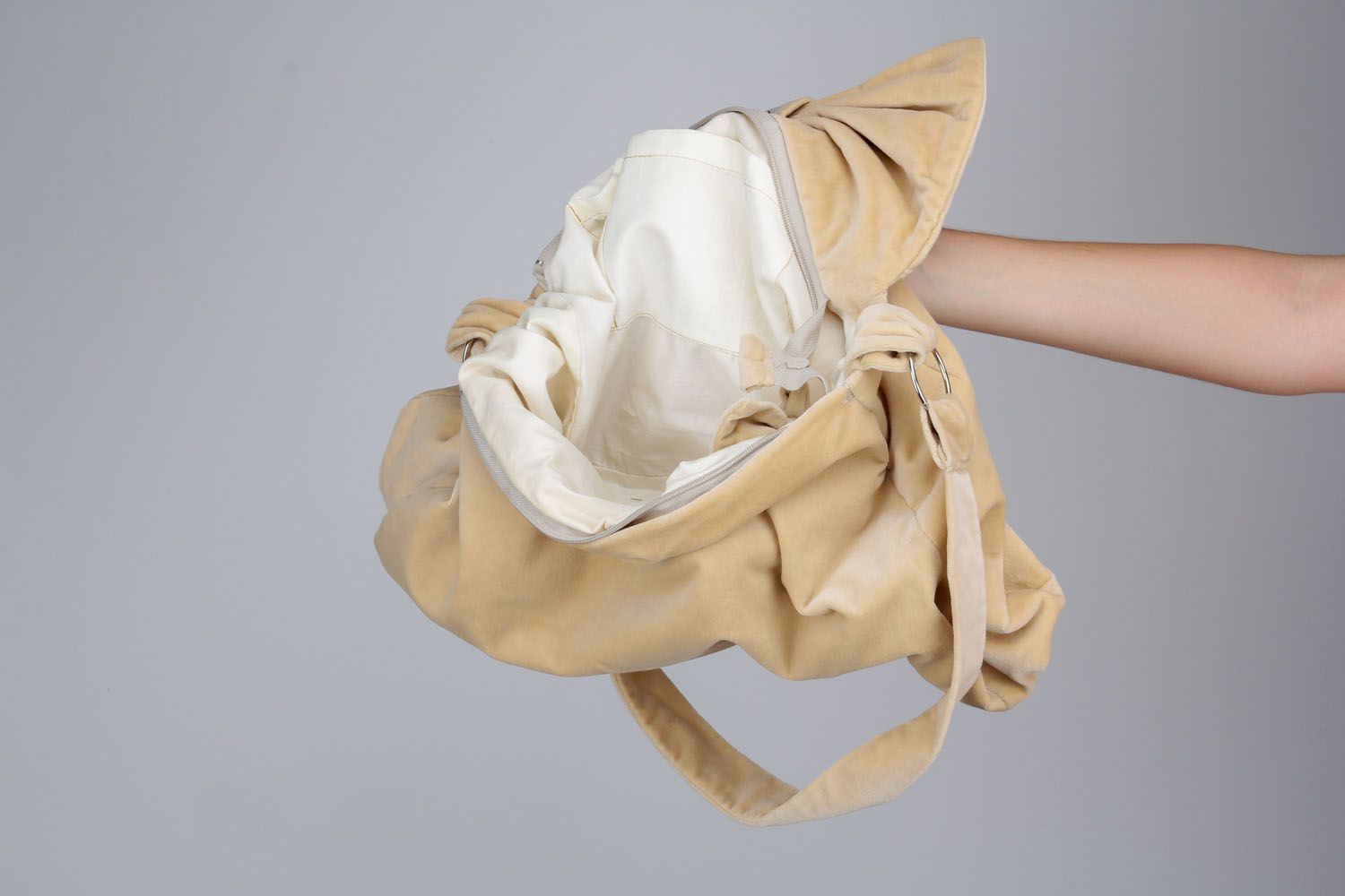 Gros sac à épaule en velours fait main beige original cadeau pour femme photo 6