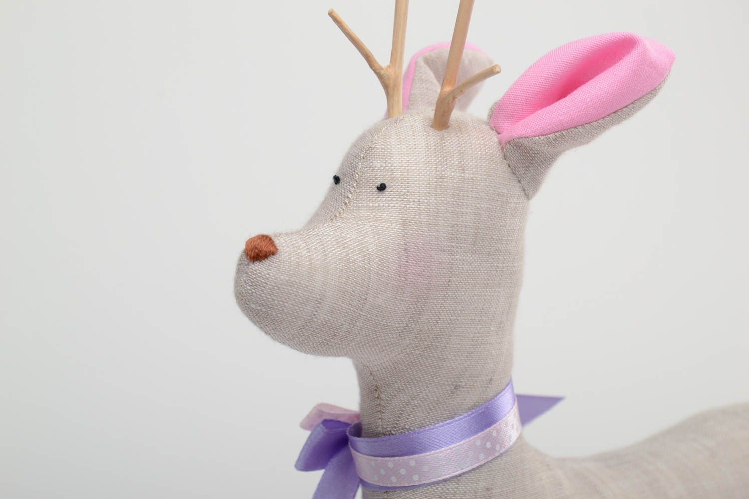 Originelles nettes Stoff Kuscheltier Hirsch aus Leinen handmade für Kinder und für Interieur foto 3