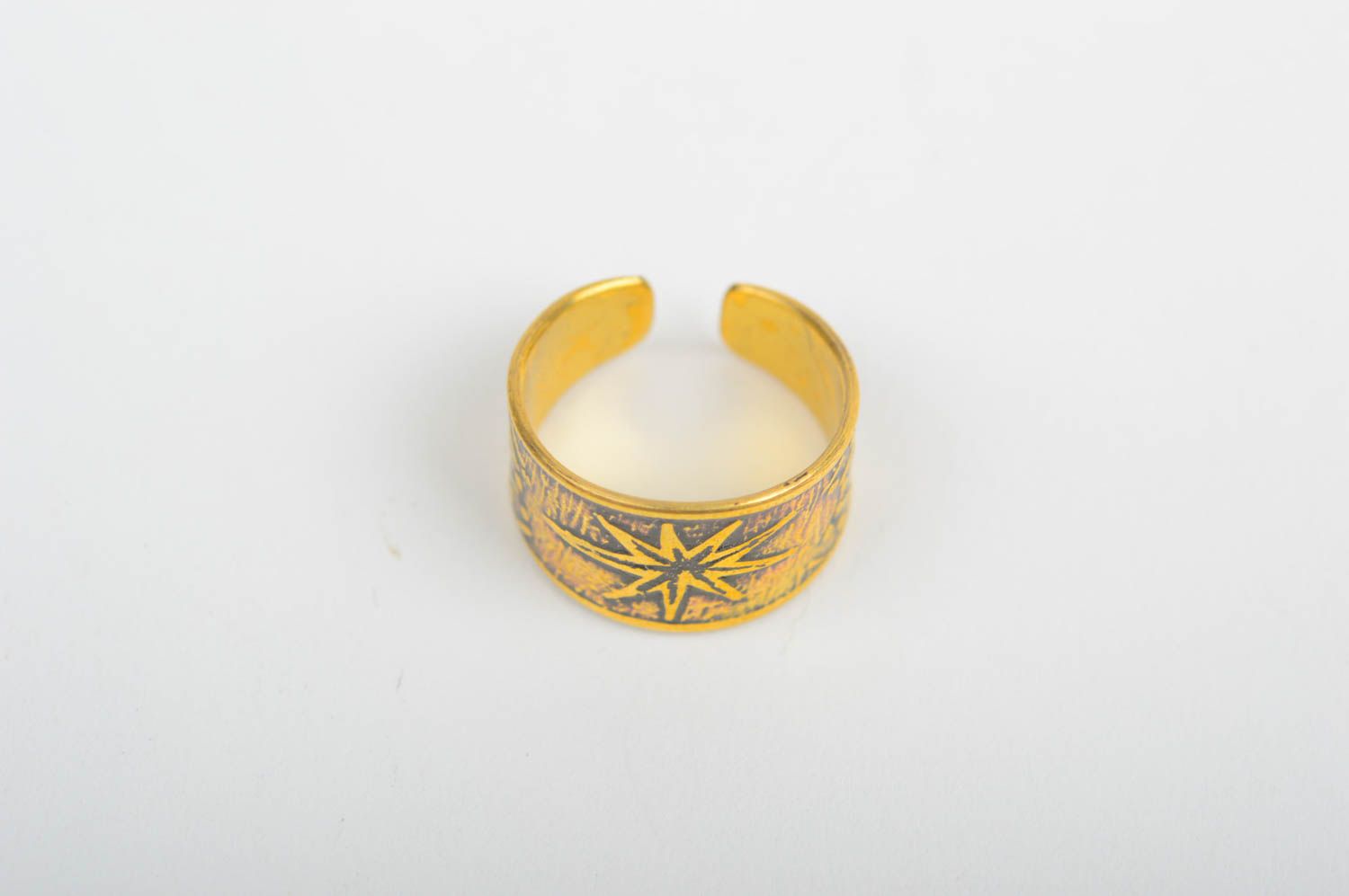 Кольцо ручной работы дизайнерское кольцо из латуни украшение из металла фото 2