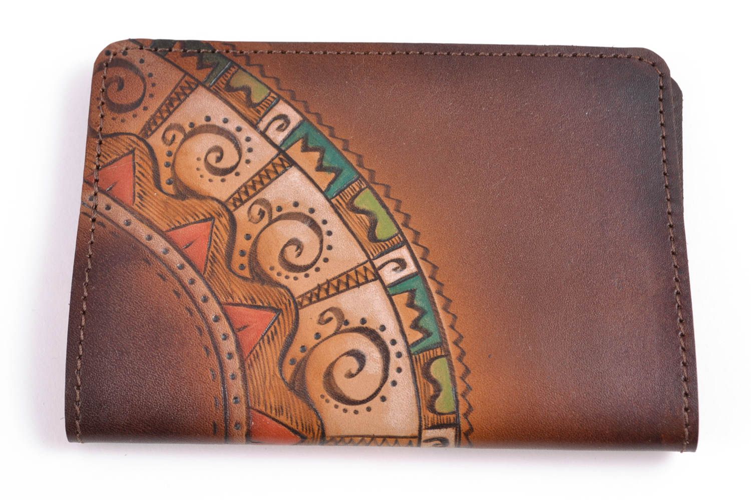 Beau porte-passeport marron en cuir naturel avec peinture style ethnique photo 5