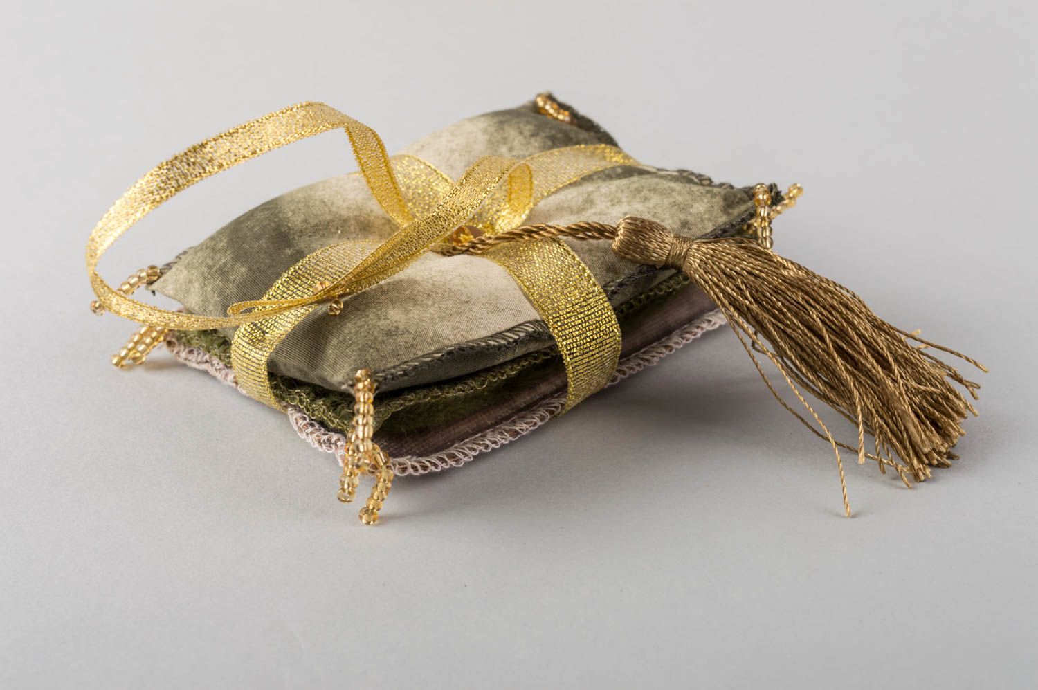 Диванная подушка для декора ручной работы миниатюрная оригинальная авторская фото 4