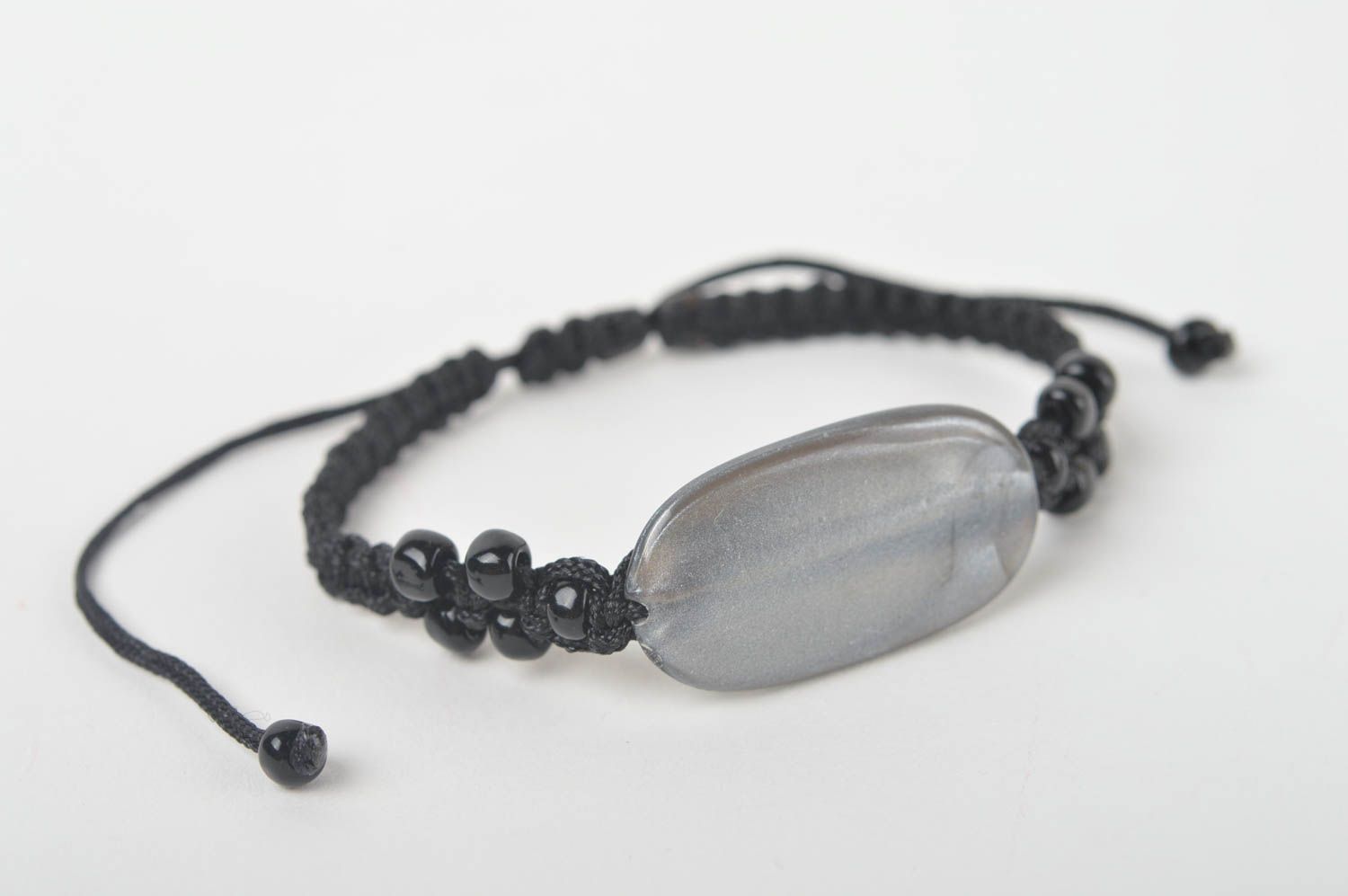 Pulsera hecha a mano de cordones negra bisutería artesanal regalo para mujeres foto 2