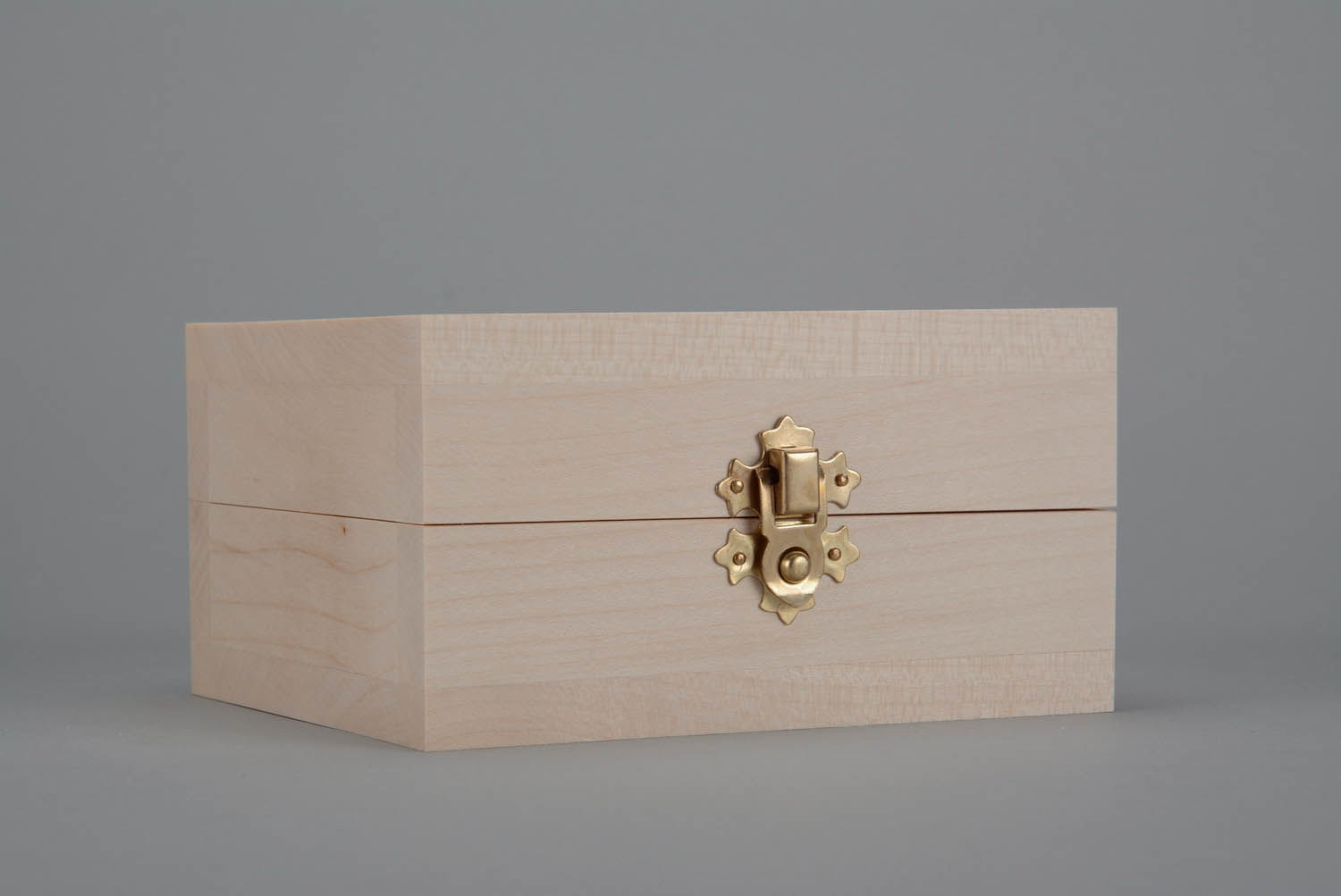 Blank box made of wood photo 4