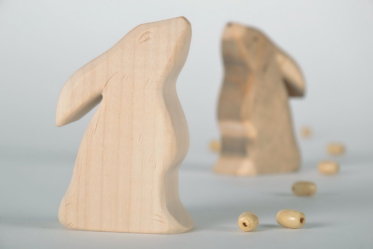 Figurine en bois d'érable artisanale Lapin photo 2