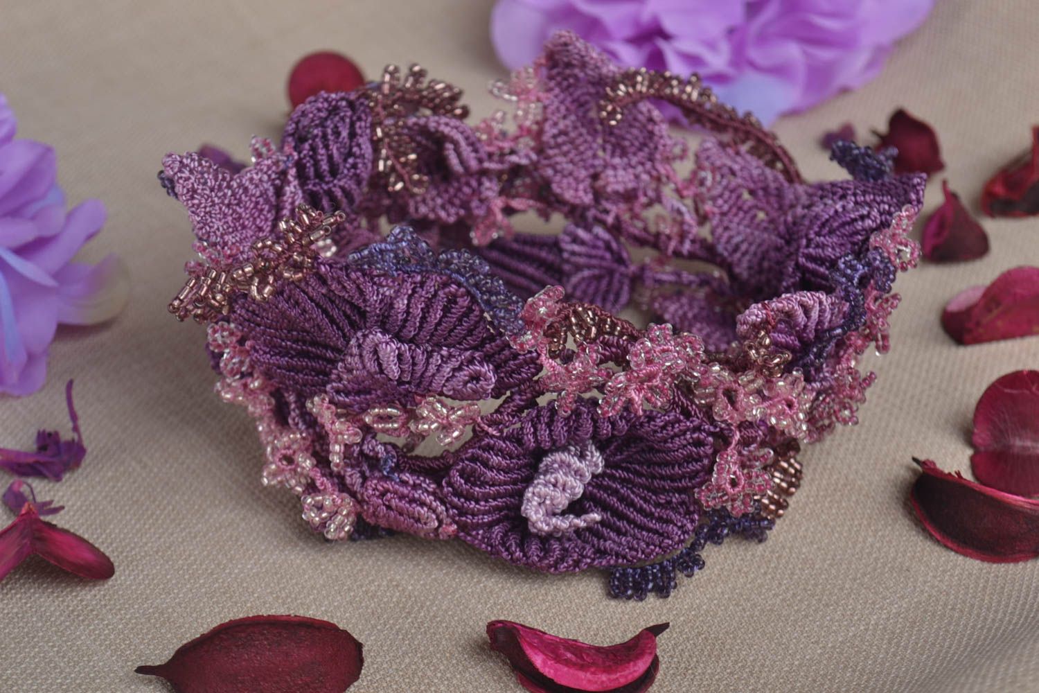 Collier macramé Bijou fait main violet volumineux avec fleurs Cadeau femme photo 1