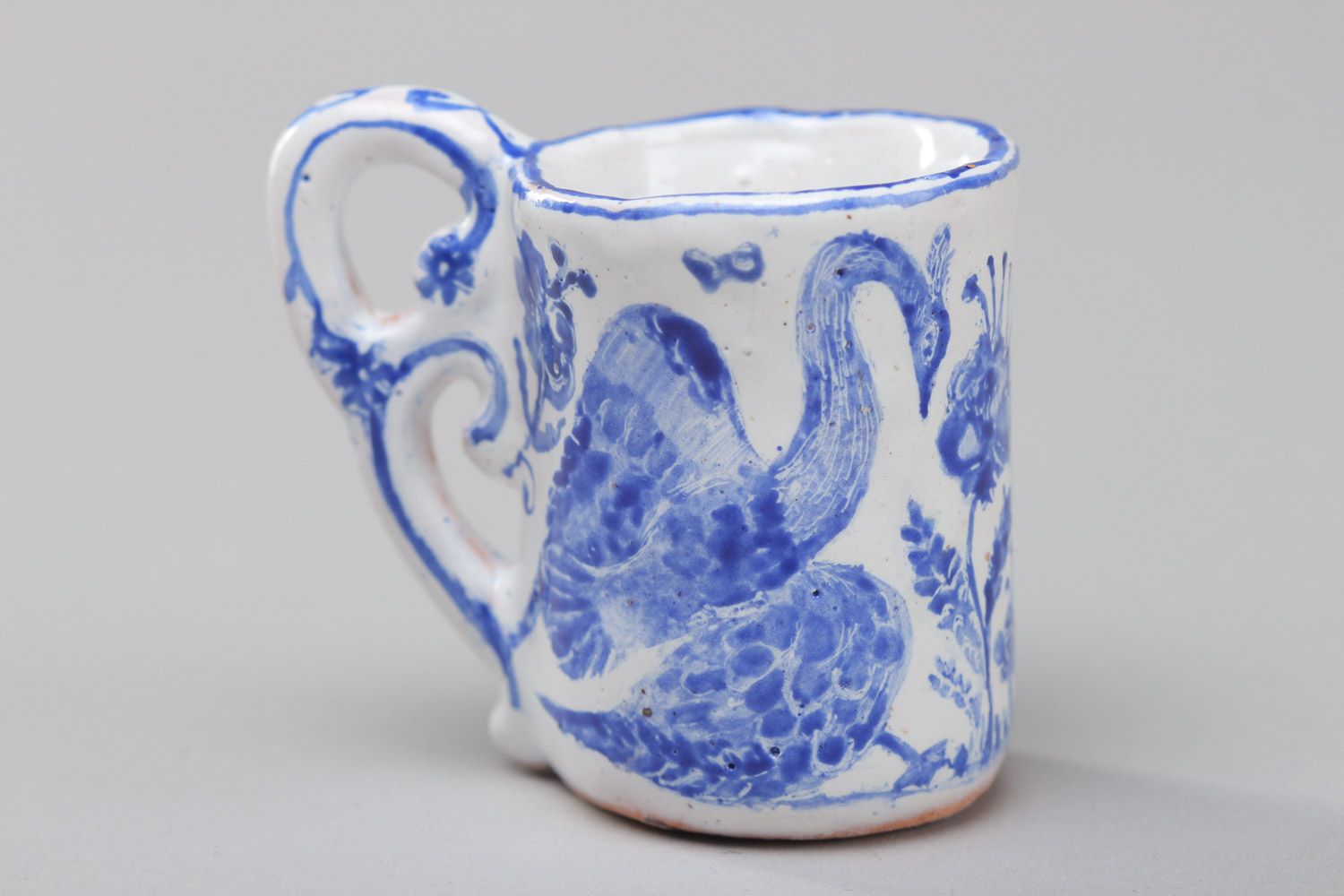 Tasse en céramique décorative faite main originale peinte de couleurs bleu blanc photo 4