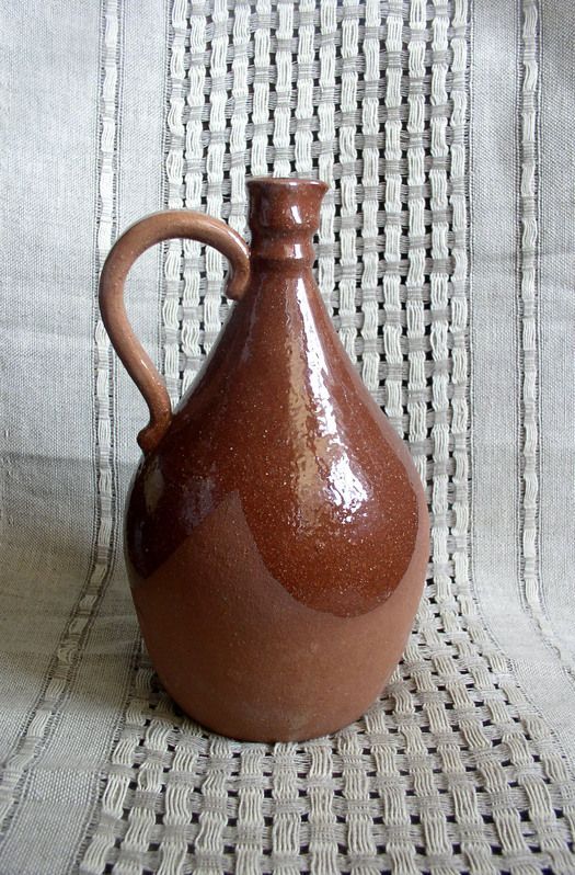 45 oz glazed ceramic brown wine carafe with elegant handle 9 inches, 1,7 lb photo 1