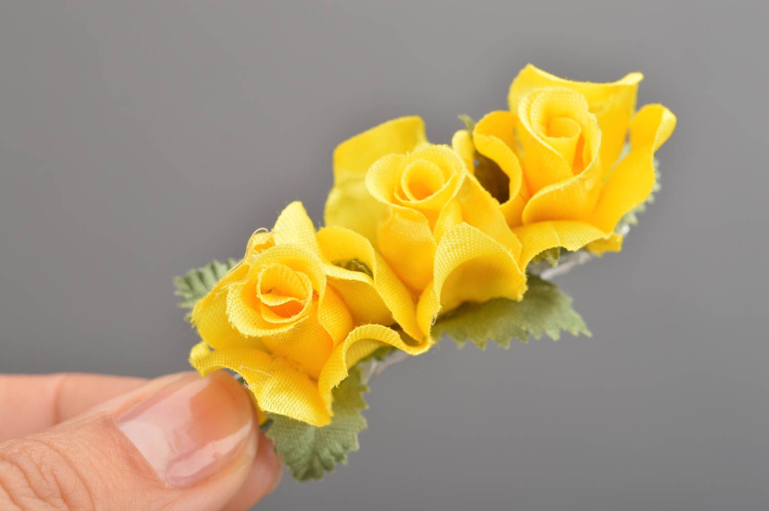 Handmade flower hair clip created in the form of small yellow roses for children photo 3
