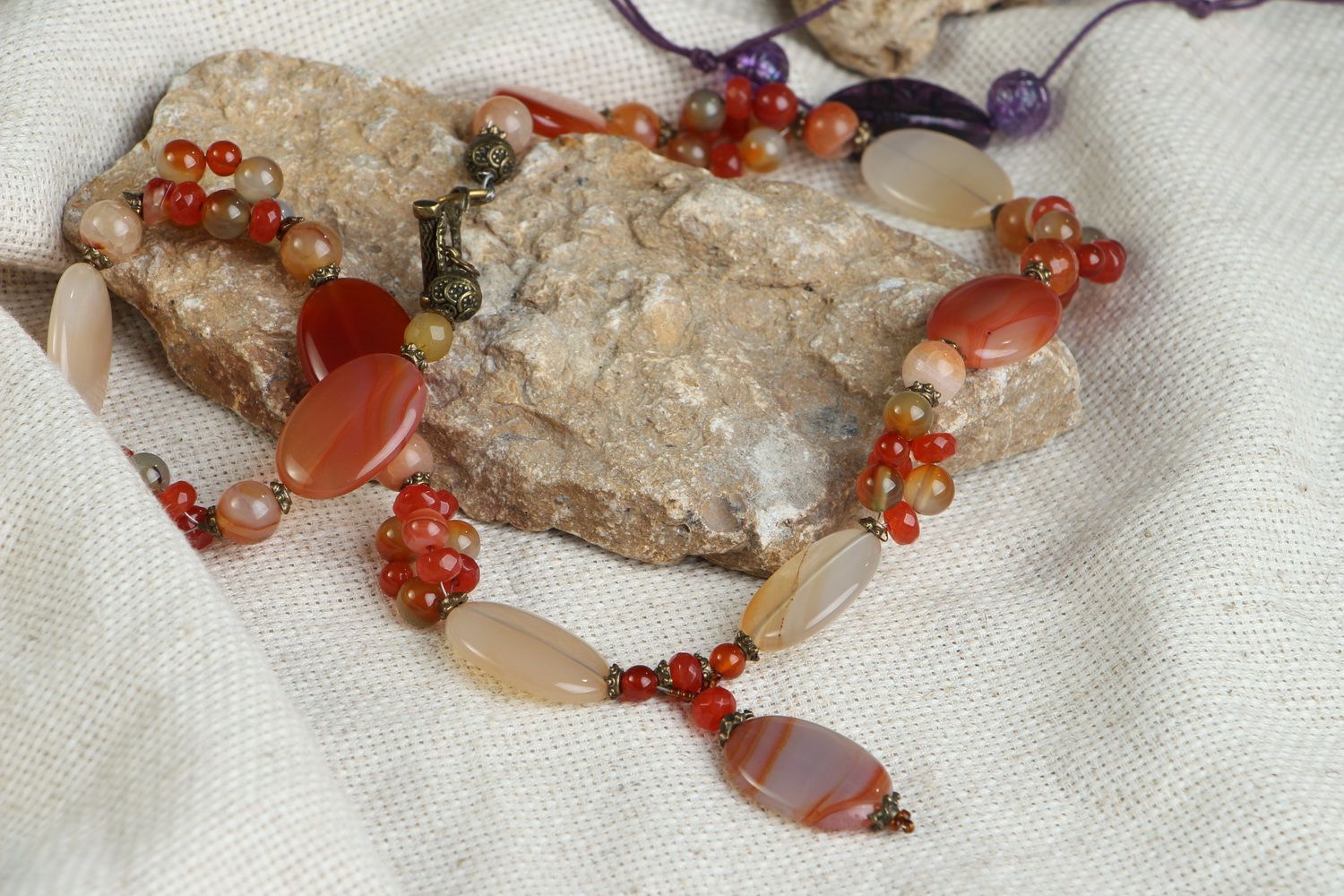 Necklet made of cornelian, jasper and agate photo 4