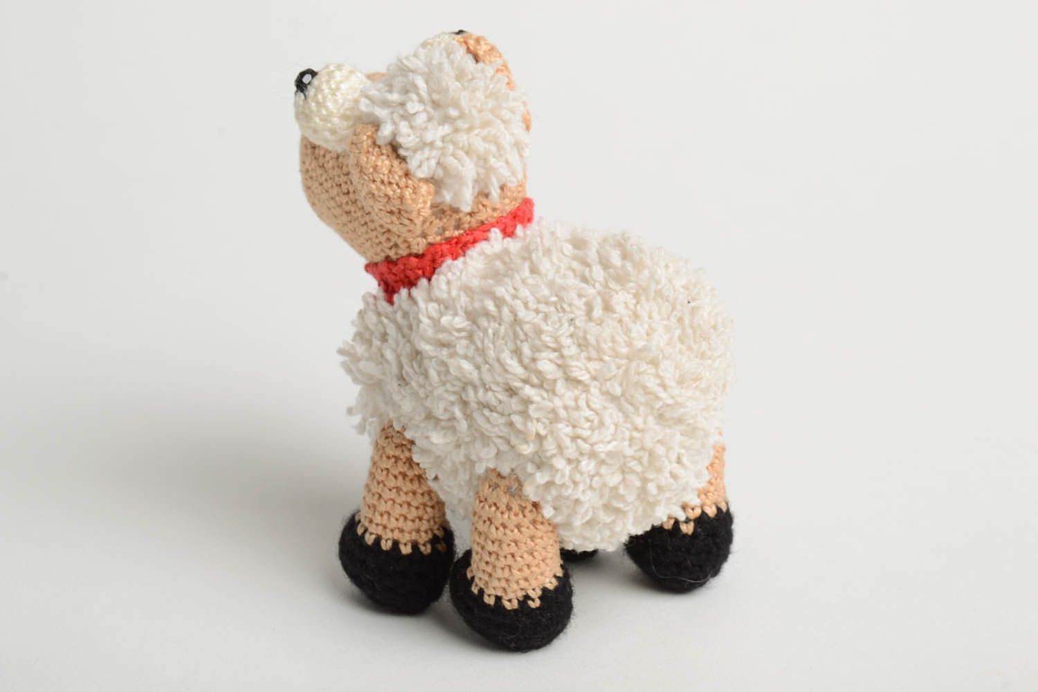 Jouet mouton fait main Peluche tricotée au crochet en coton Cadeau pour enfant photo 3