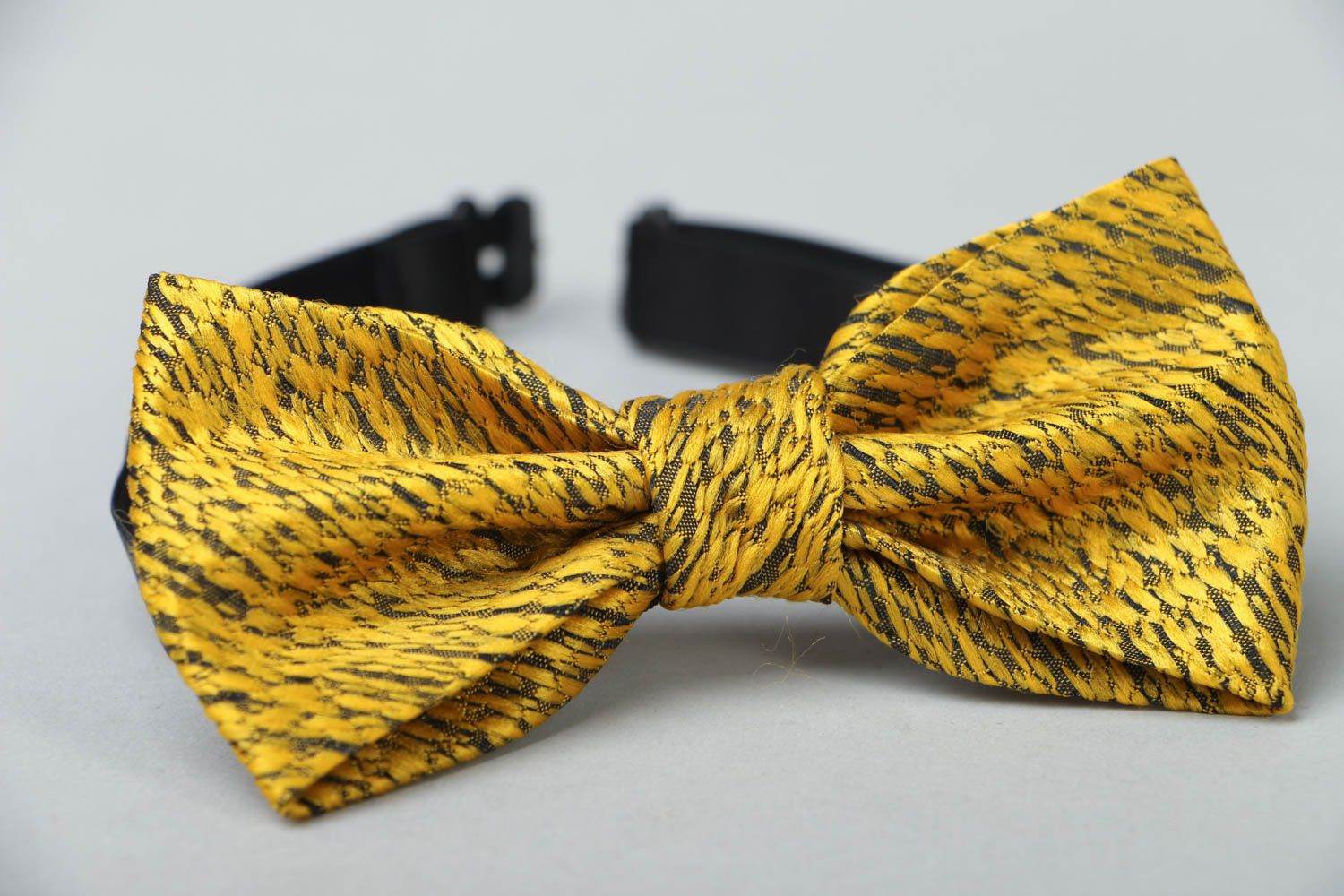 Fabric bow tie photo 2