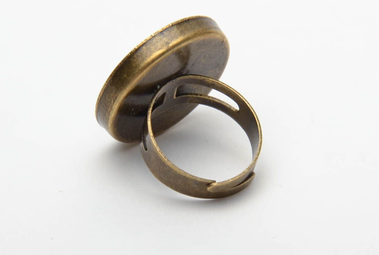 Дизайнерское кольцо с живыми цветами фото 4