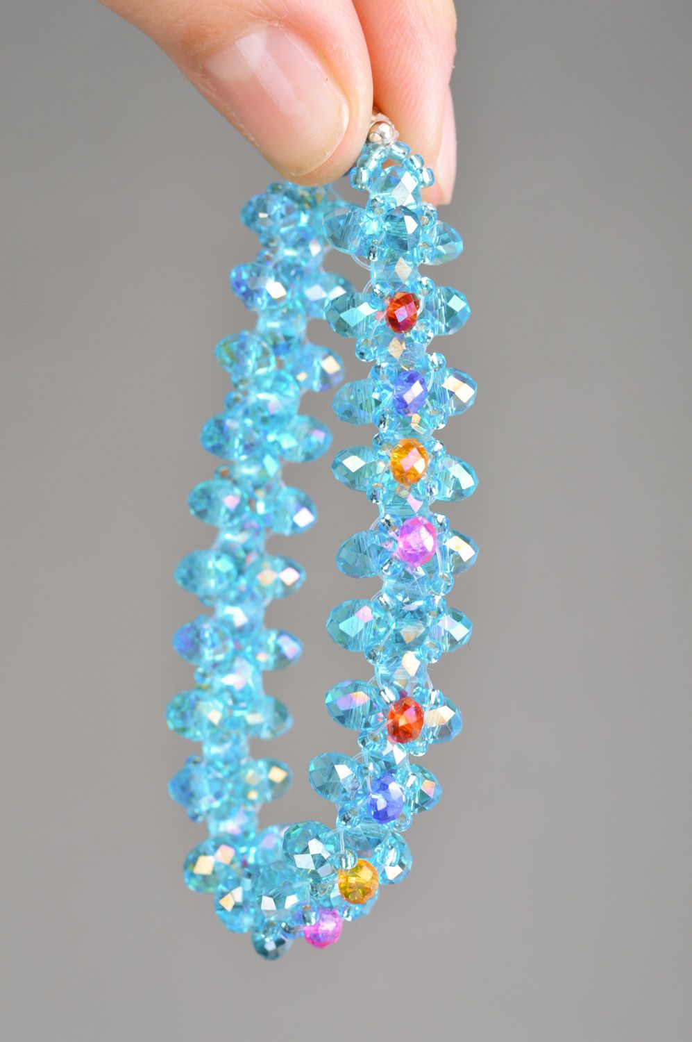 Damen Armband aus Kristallperlen in Blau weiblich zart handmade foto 3