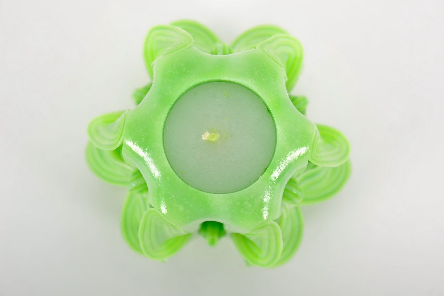 Handmade carved candle Green lily photo 2