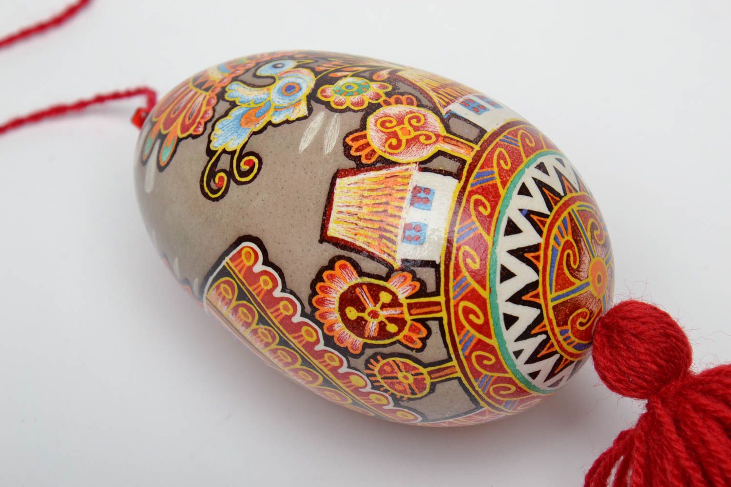 Interior hanging painted egg decorated with scratching photo 3