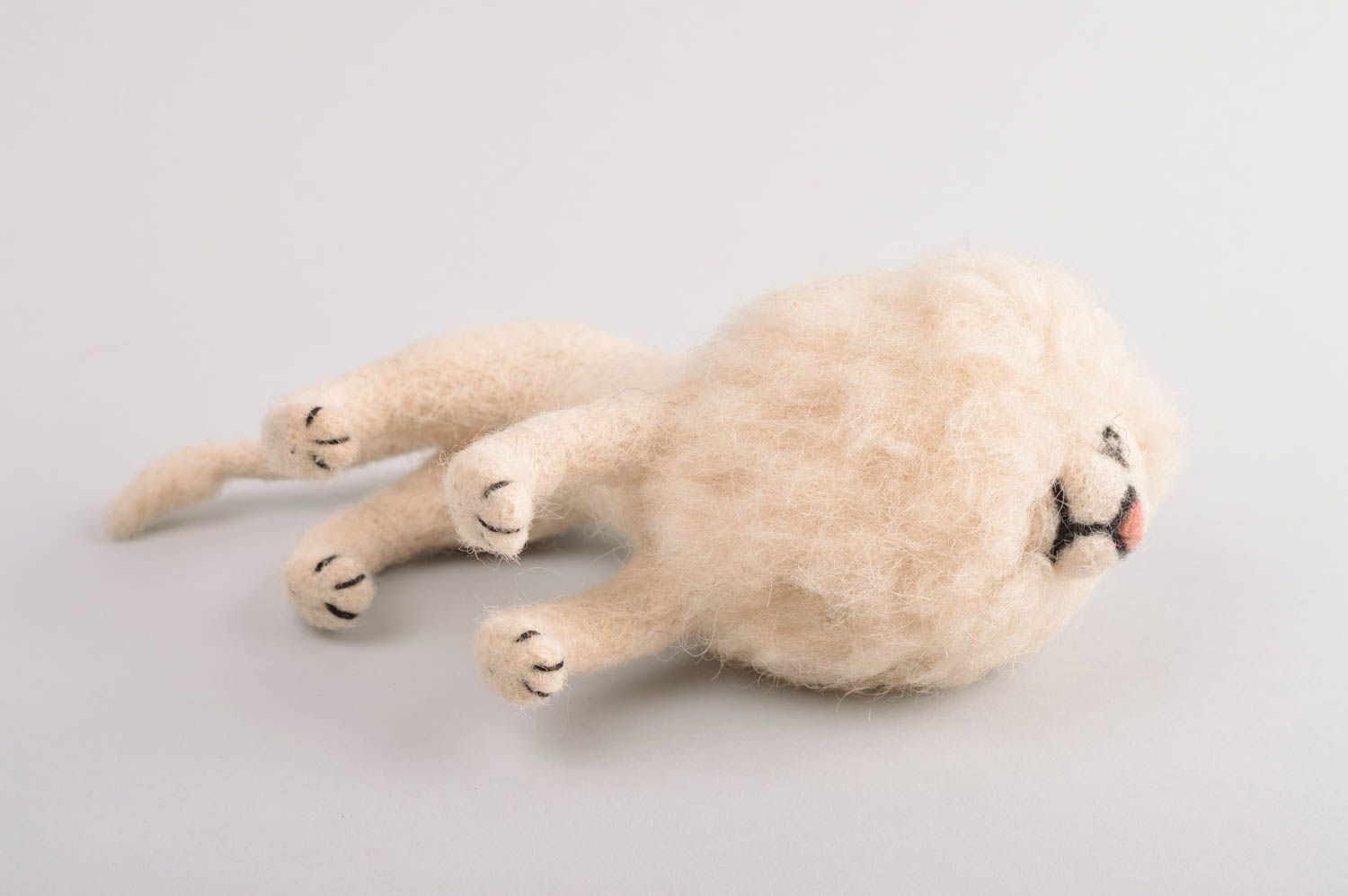 Jouet lion blanc Peluche faite main en laine feutrée Cadeau pour enfant photo 5