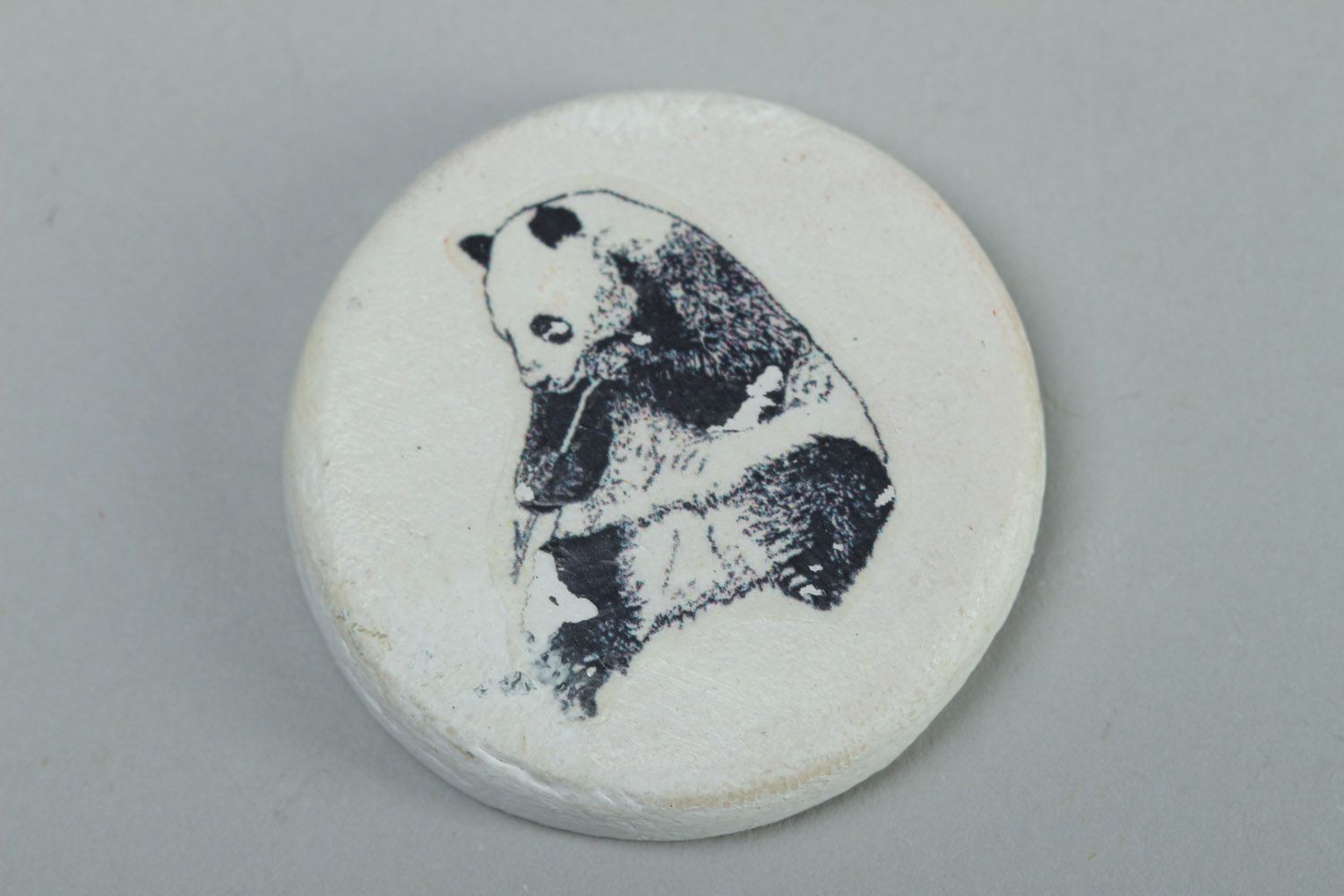Round polymer clay fridge magnet with panda bear photo 3