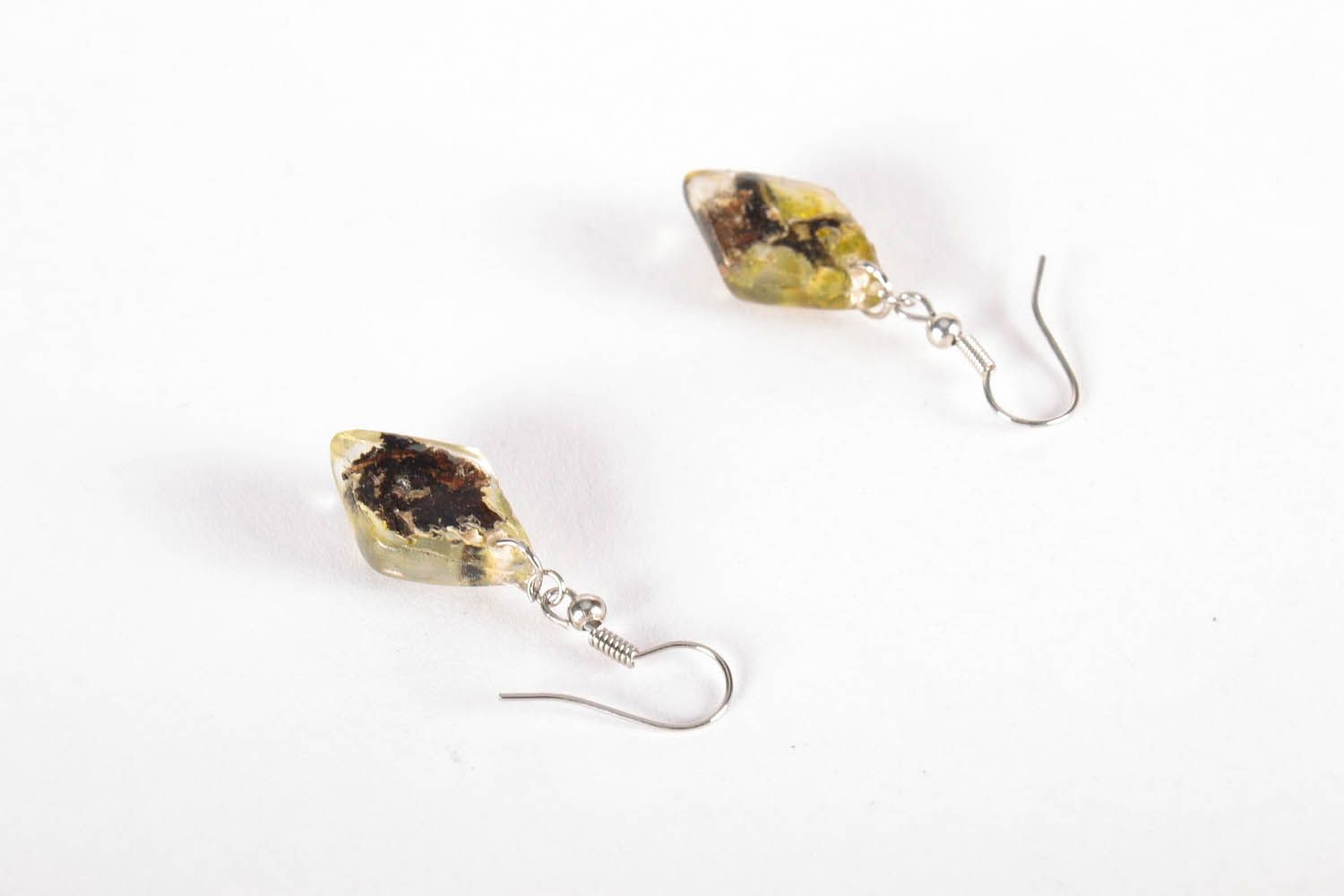 Earrings with natural plants photo 3