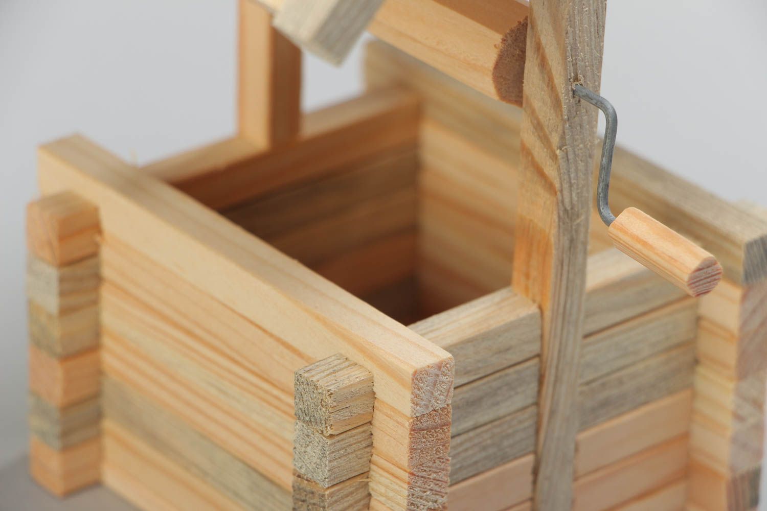 Brunnen Baukasten aus Holz aus 59 Einzelteilen handgemacht Lernspielzeug für Kind foto 4