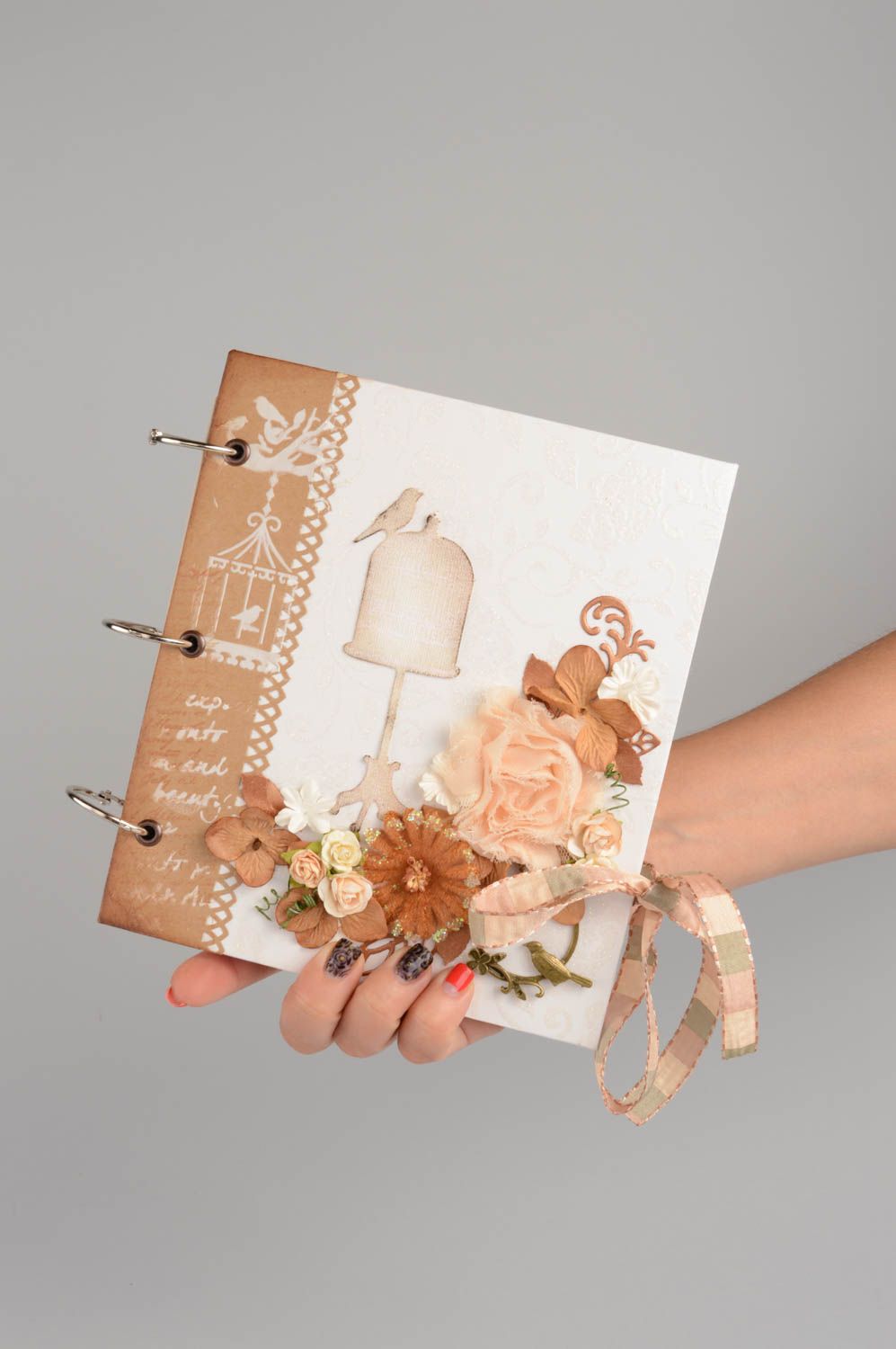 Kleines schönes Gästebuch zur Hochzeit aus Pappe handmade braun mit Blumen  foto 5